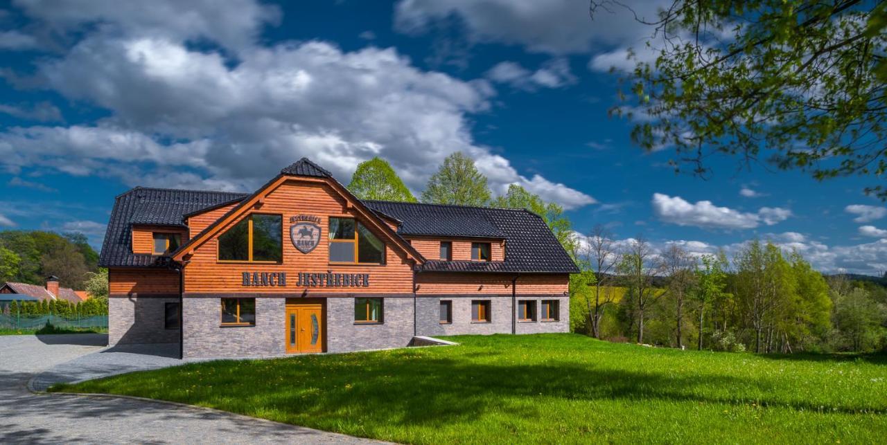 Ranch Jestrebice Hotel Hermanicky Екстериор снимка