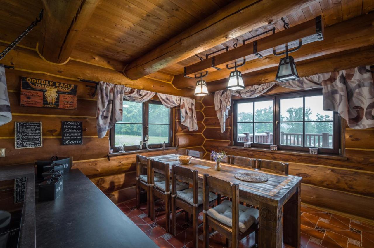Ranch Jestrebice Hotel Hermanicky Екстериор снимка