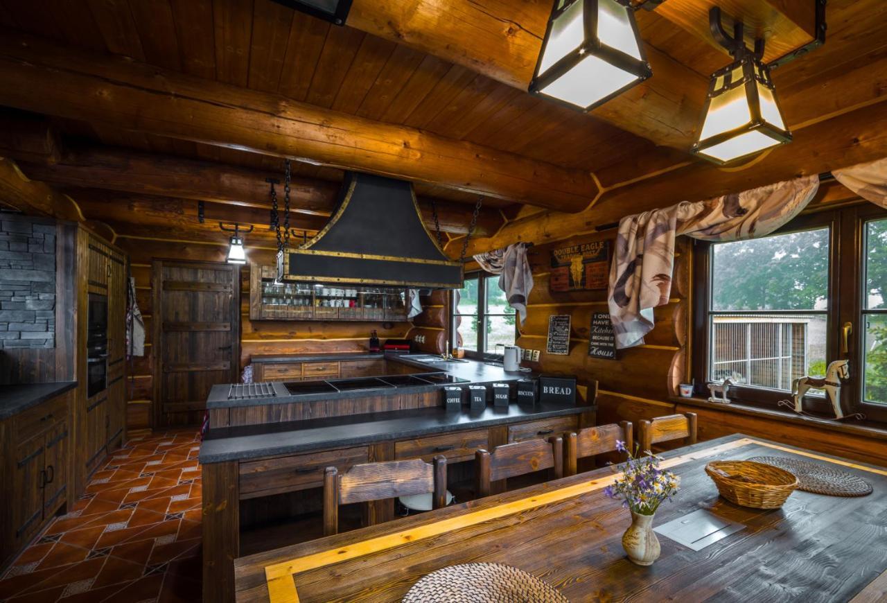 Ranch Jestrebice Hotel Hermanicky Екстериор снимка
