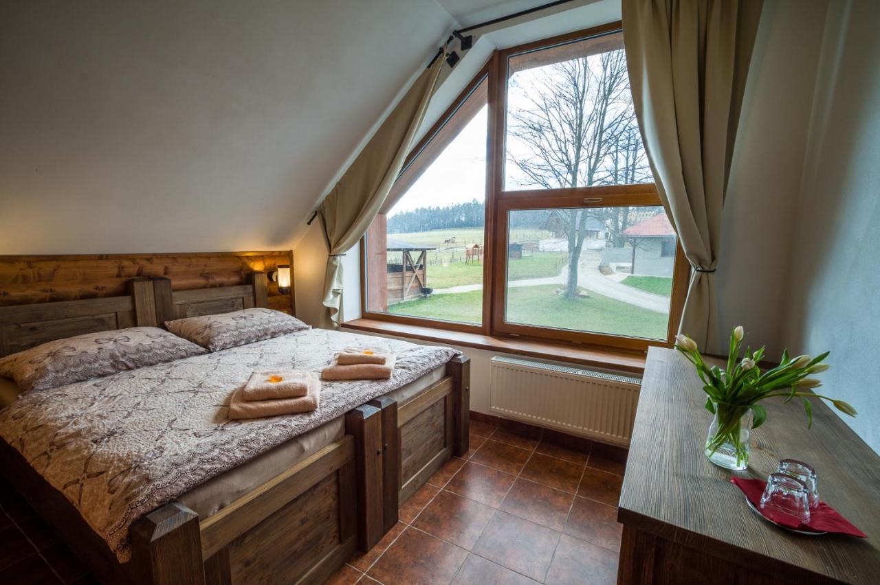 Ranch Jestrebice Hotel Hermanicky Екстериор снимка