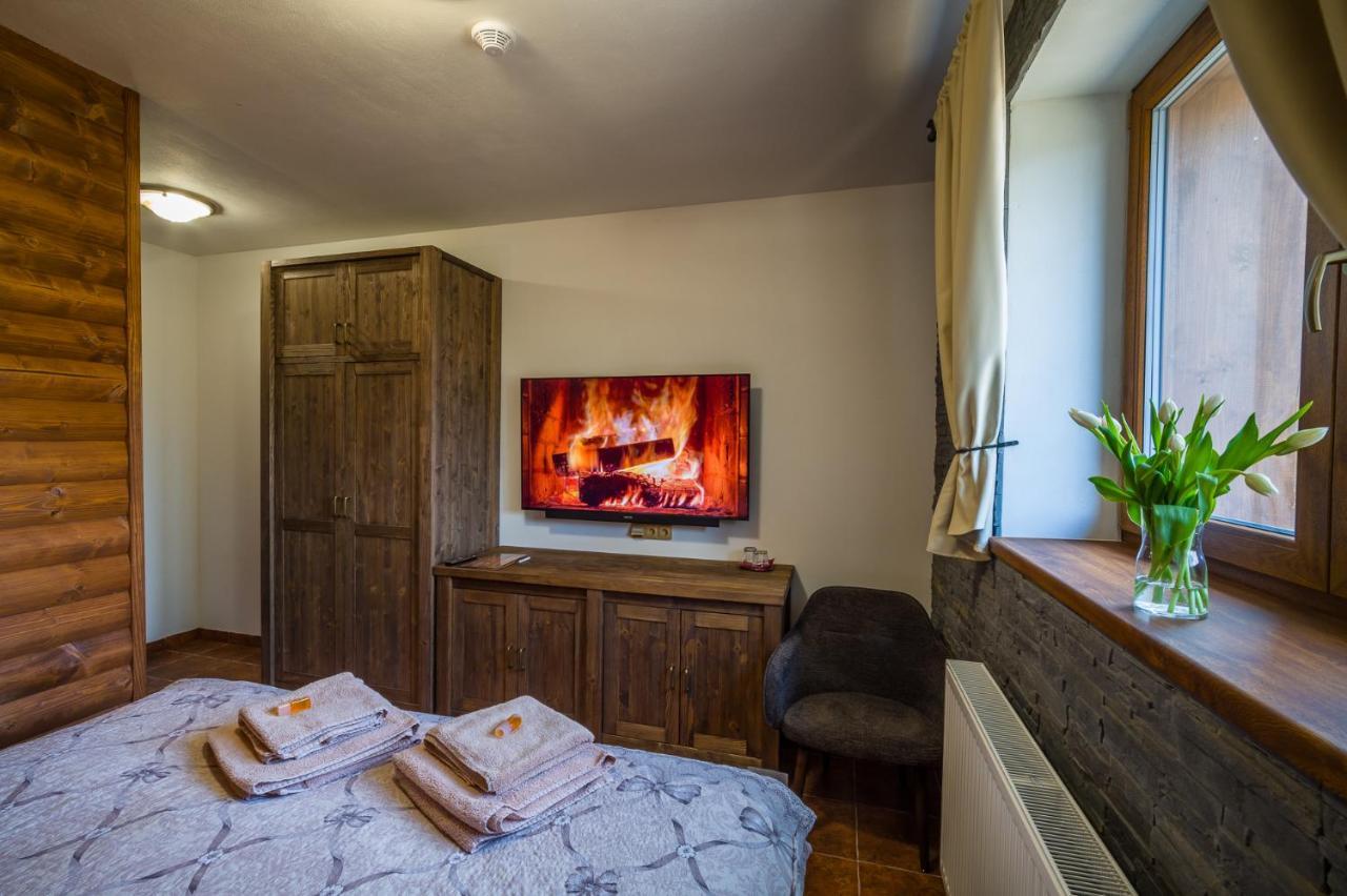 Ranch Jestrebice Hotel Hermanicky Екстериор снимка