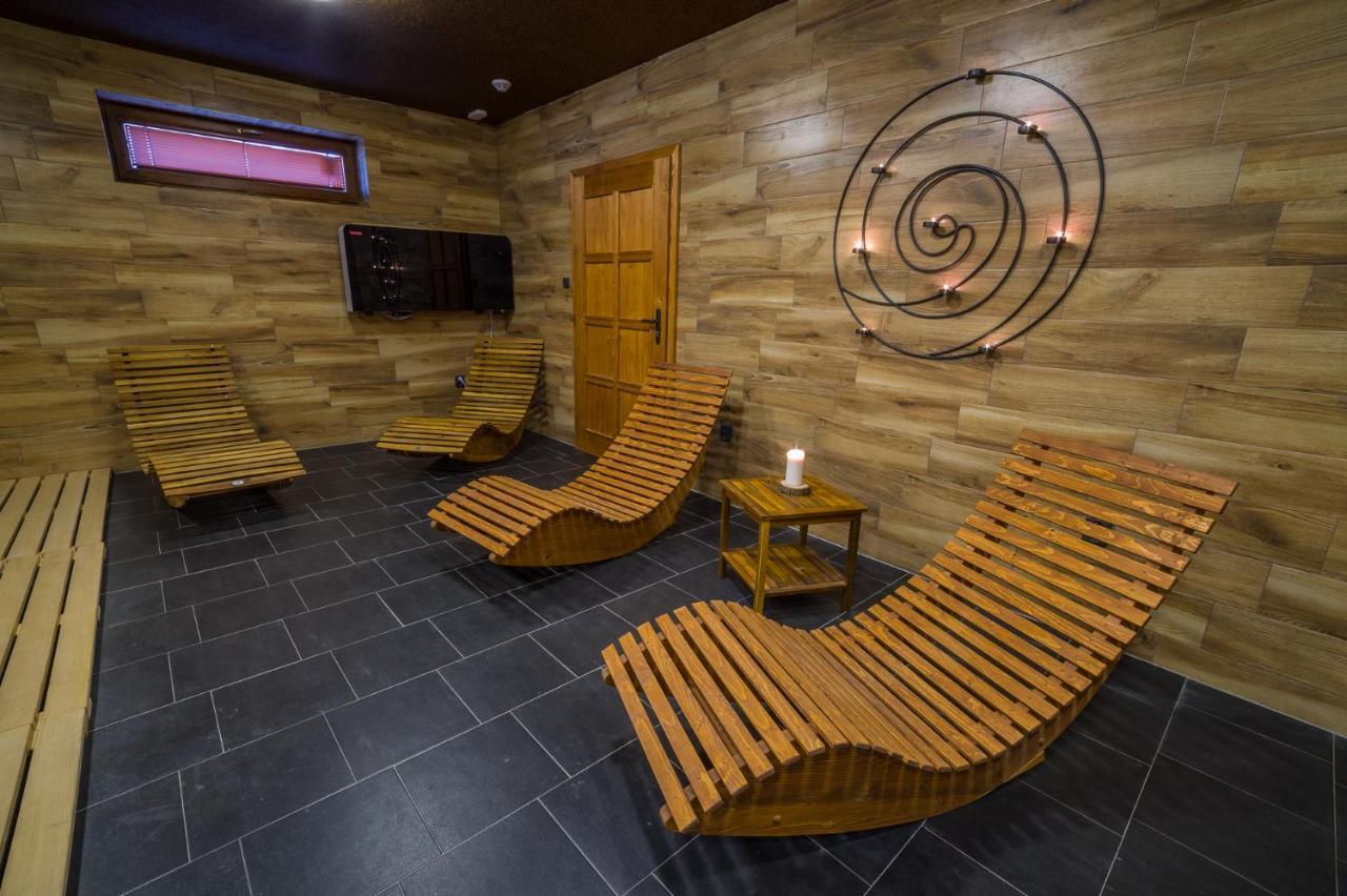 Ranch Jestrebice Hotel Hermanicky Екстериор снимка