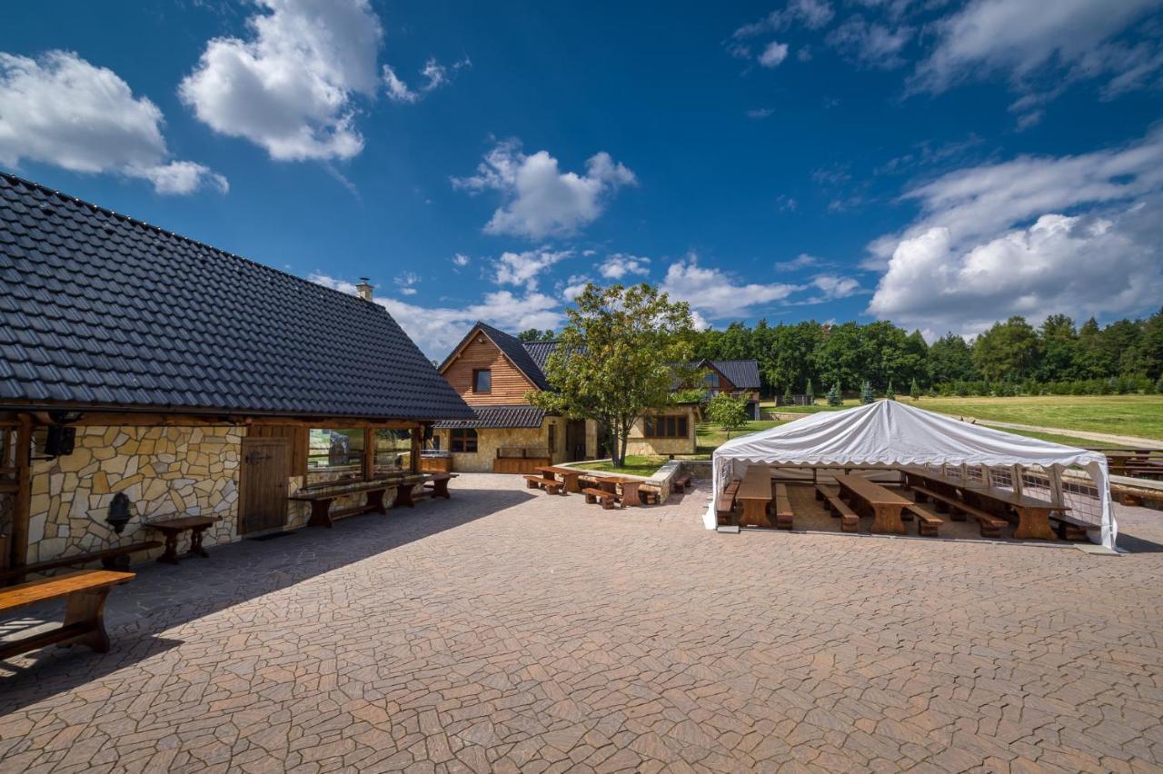 Ranch Jestrebice Hotel Hermanicky Екстериор снимка