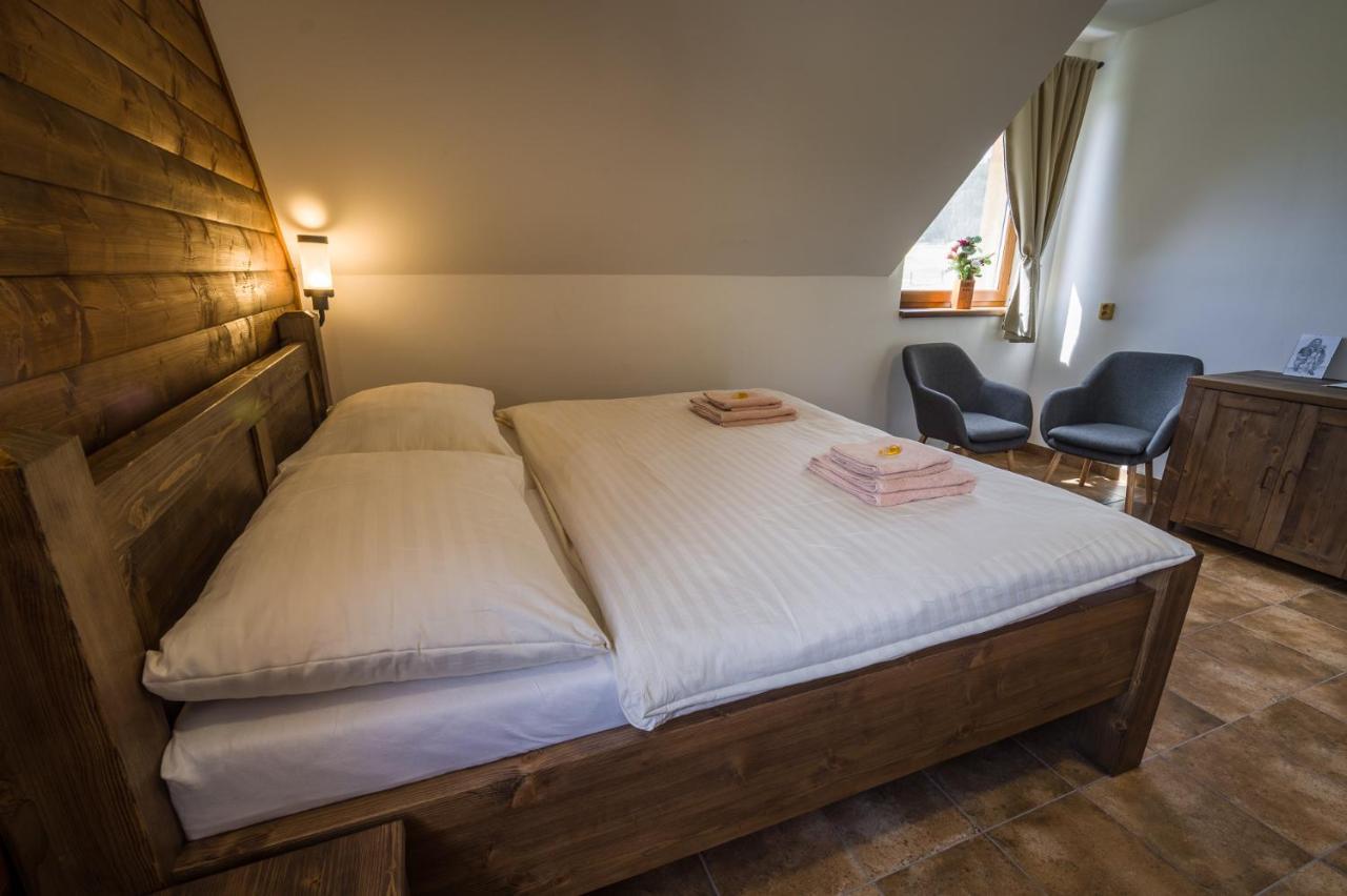 Ranch Jestrebice Hotel Hermanicky Екстериор снимка